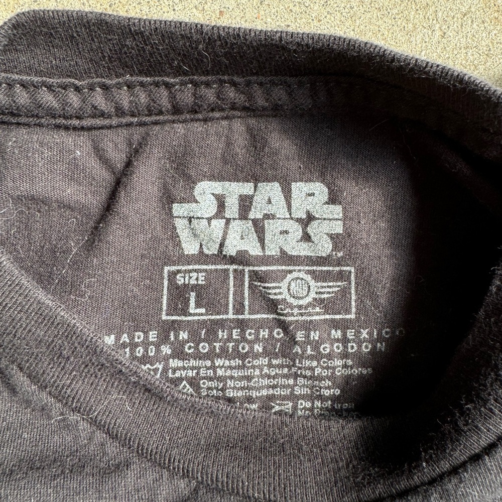 Star Wars • Darth Vader Tshirt - Picture 3 of 3